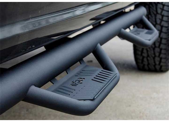 19-C RAM 1500 CREW CAB ALL BEDS TXT BLK CAB LENGTH PODIUM LG
